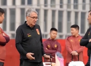 爱游戏下载平台-客场作战崭露头角，球队士气高昂
